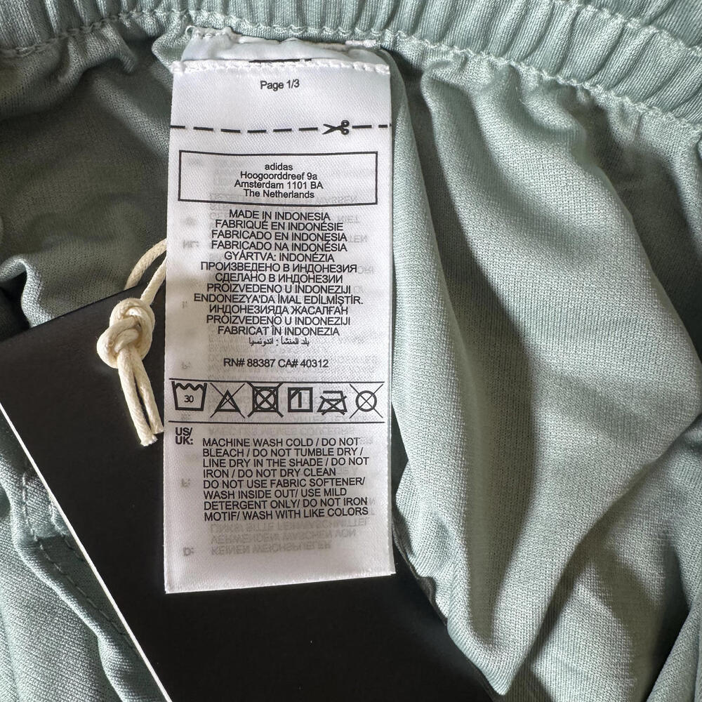 Adidas Run It Women’s Running Shorts XS Green 7" Inseam Athletic NWT - Picture 5 of 8
